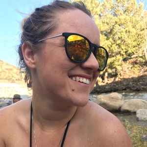 Meet your Posher, Rachel